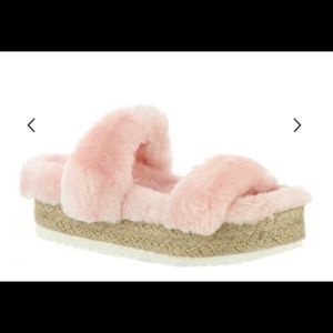 Steve Madden pink furry platform sandals